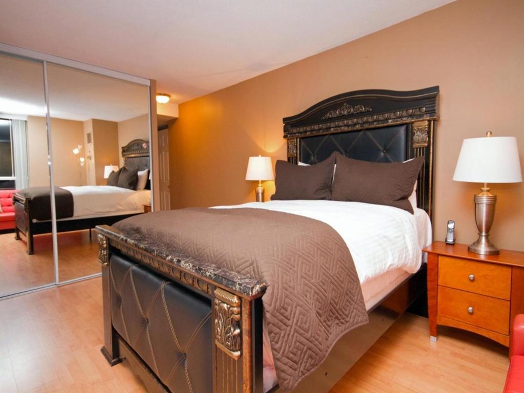 Glen Grove - Conservatory Tower Toronto Pokój zdjęcie